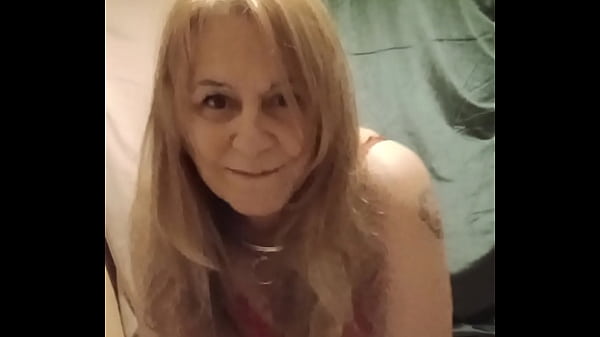 2025 12 02 Esclave F en body rouge