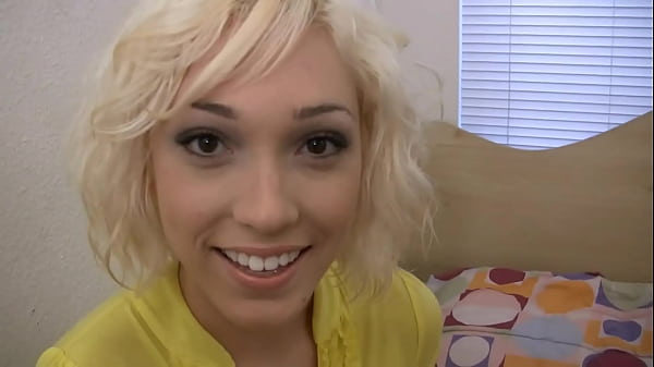 AMATEUR MOANING GF TESTING SEXTOY – ORGASM PORN