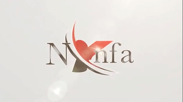 AnnyRios abre o cuzinho e goza forte com o vibrador