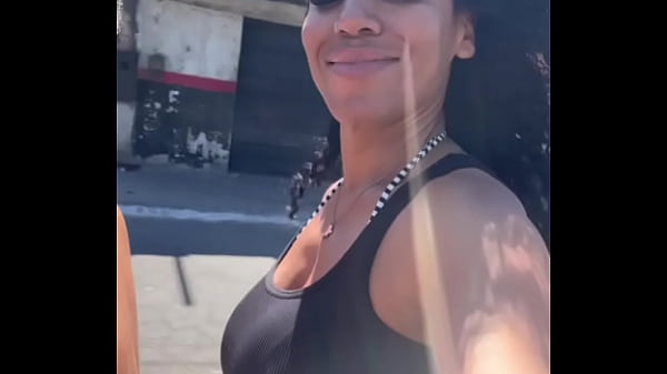 Caiu na net musa da grande rio dando pro novinho na cachoeira