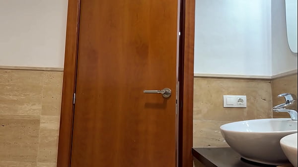 Fui fazer faxina na casa do patrão do meu marido e ele comeu meu cuzinho e fez ele de corno COMPLETO NO SHEER/RED