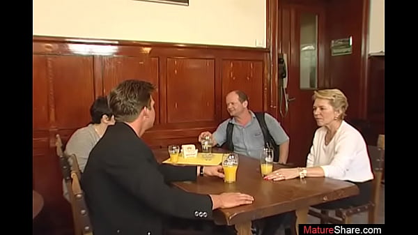 Granny loves being fisted in advance to being fucked