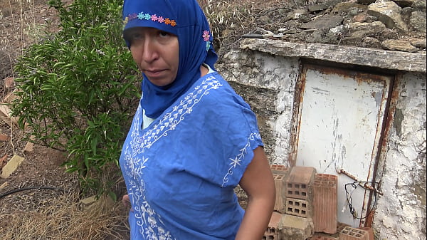 hot algerian milf having outdoor sex with stepsons big cock