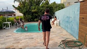 Dei uma fugidinha da galera e meti o pau na amiga da minha esposa escondido. Parte final