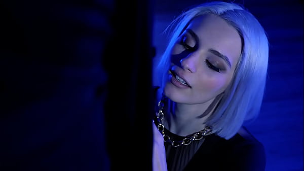 Tight Greek Blonde Babe Christy White Stretched Lovingly : Christy White | James Duval – Raissa Conte